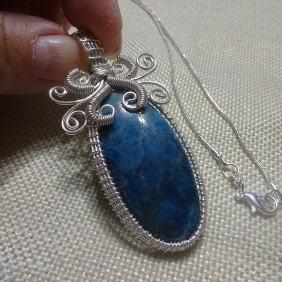 Gorgeous "BLUE DENDRITE OPAL" Handmade Silver Wire-Wrapped Pendant/Chain #366B - Picture 2 of 3